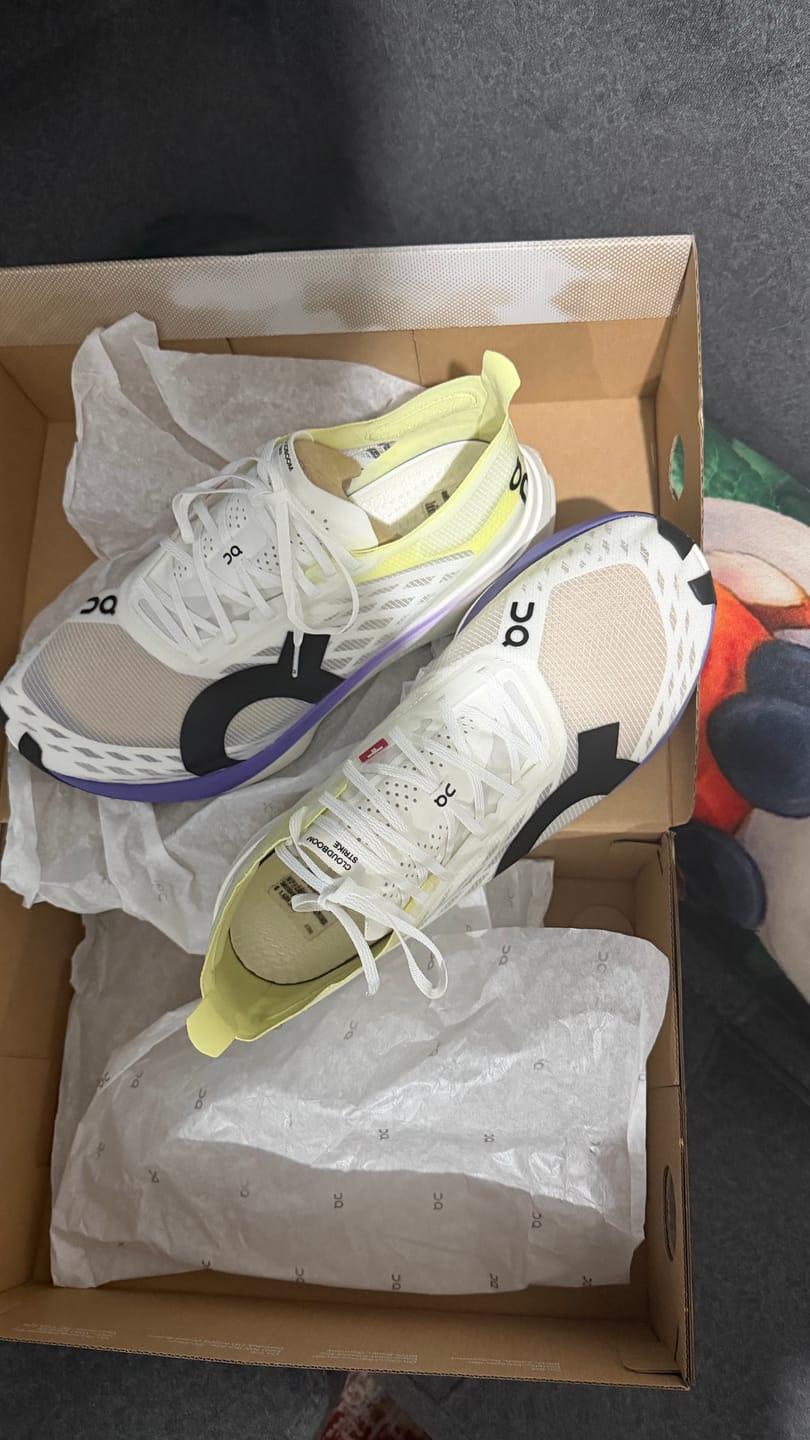 Customer photo review of On Running Cloudboom Strike Hombre Juniper Limelight