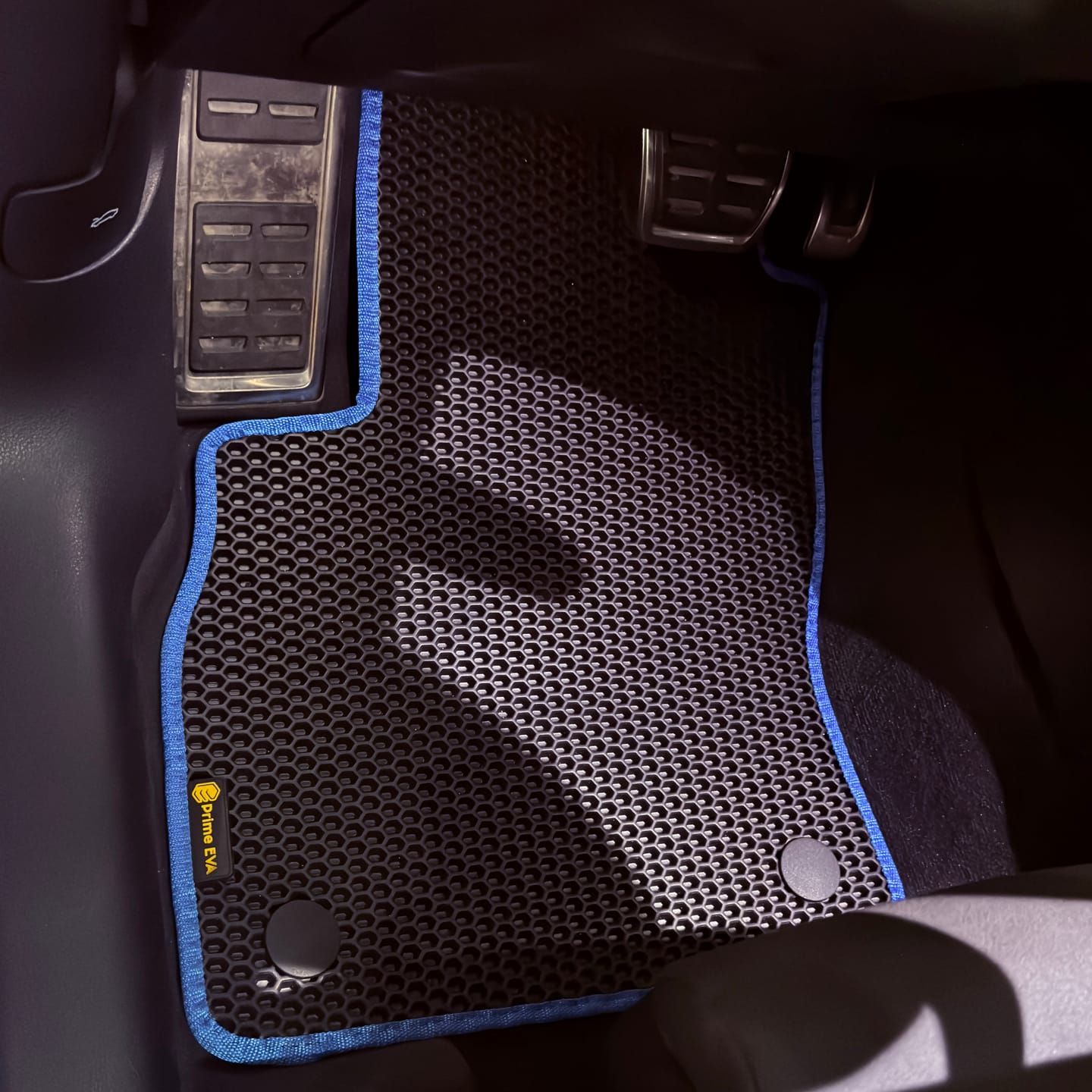 Customer photo review of Auto Fußmatten nach Maß - Komplettset