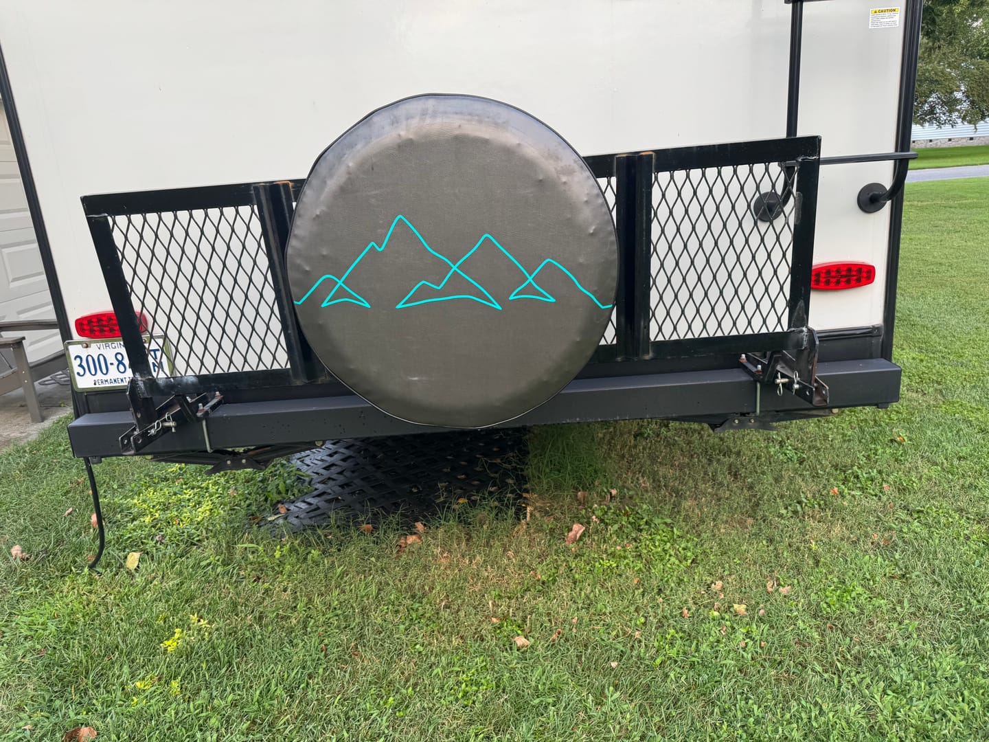 Customer photo review of Simple Mountain Spare Tire Cover Design - Custom Tire Covers For Jeeps, Broncos, Campers, RV, Motorcoach