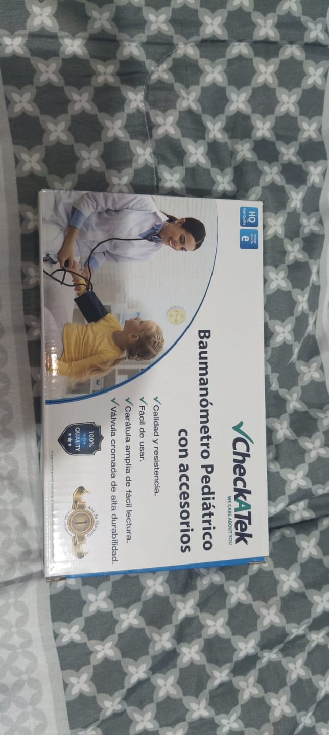 Customer photo review of Baumanómetro Pediátrico con Set de 3 Brazaletes para Medición para Neonato, Infantil y Pediátrico | Marca Checkatek