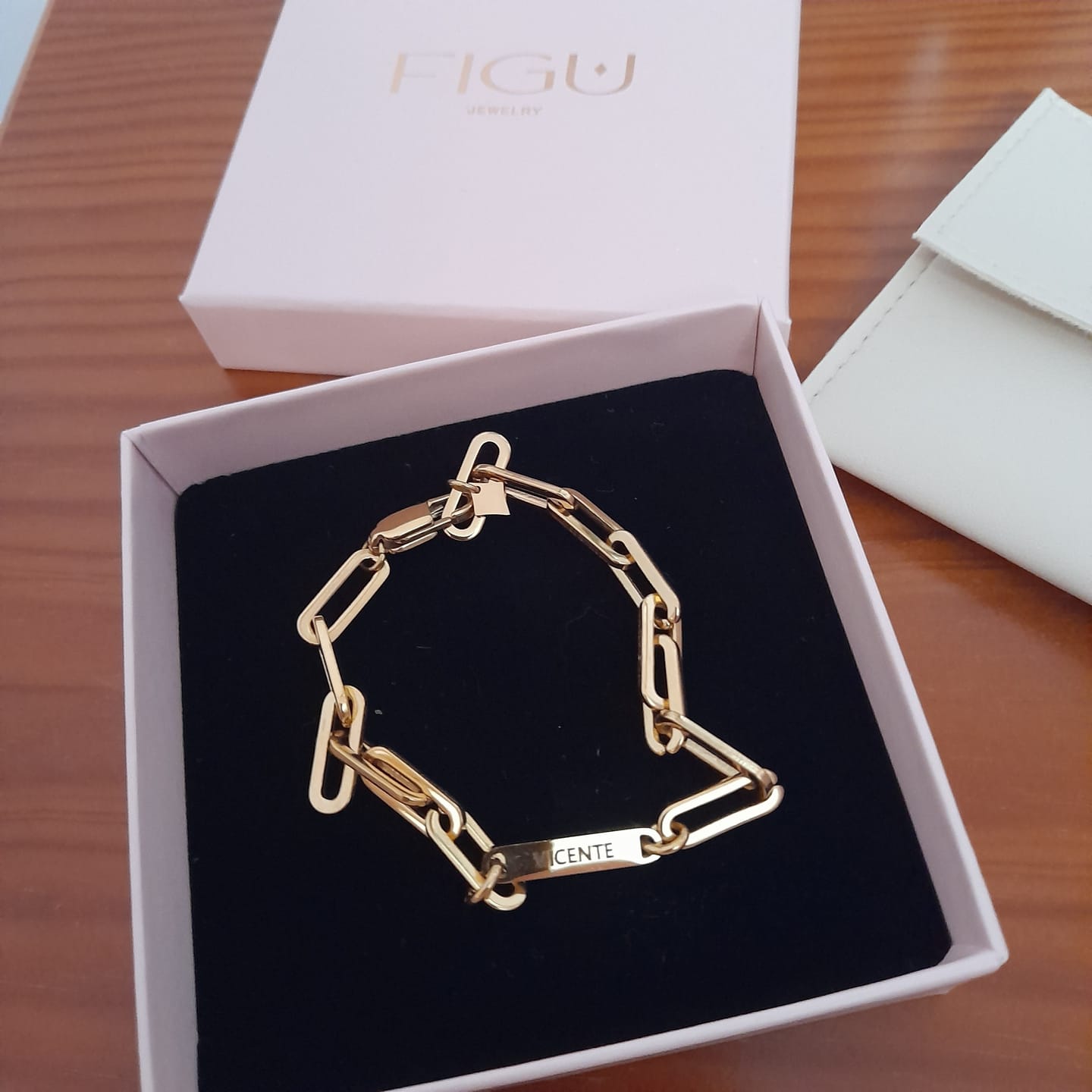 Customer photo review of Pulseira Matilde