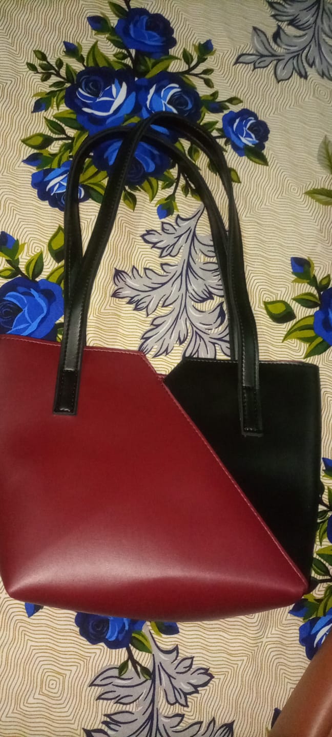 Customer photo review of Nyra - Maroon/Black