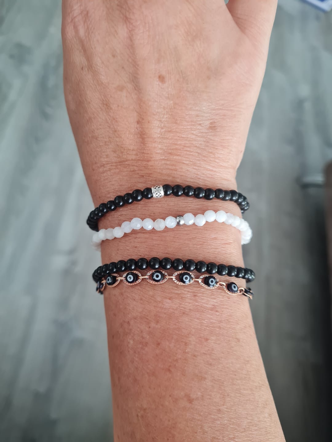 Customer photo review of Mondstein Armband - Naturperlen