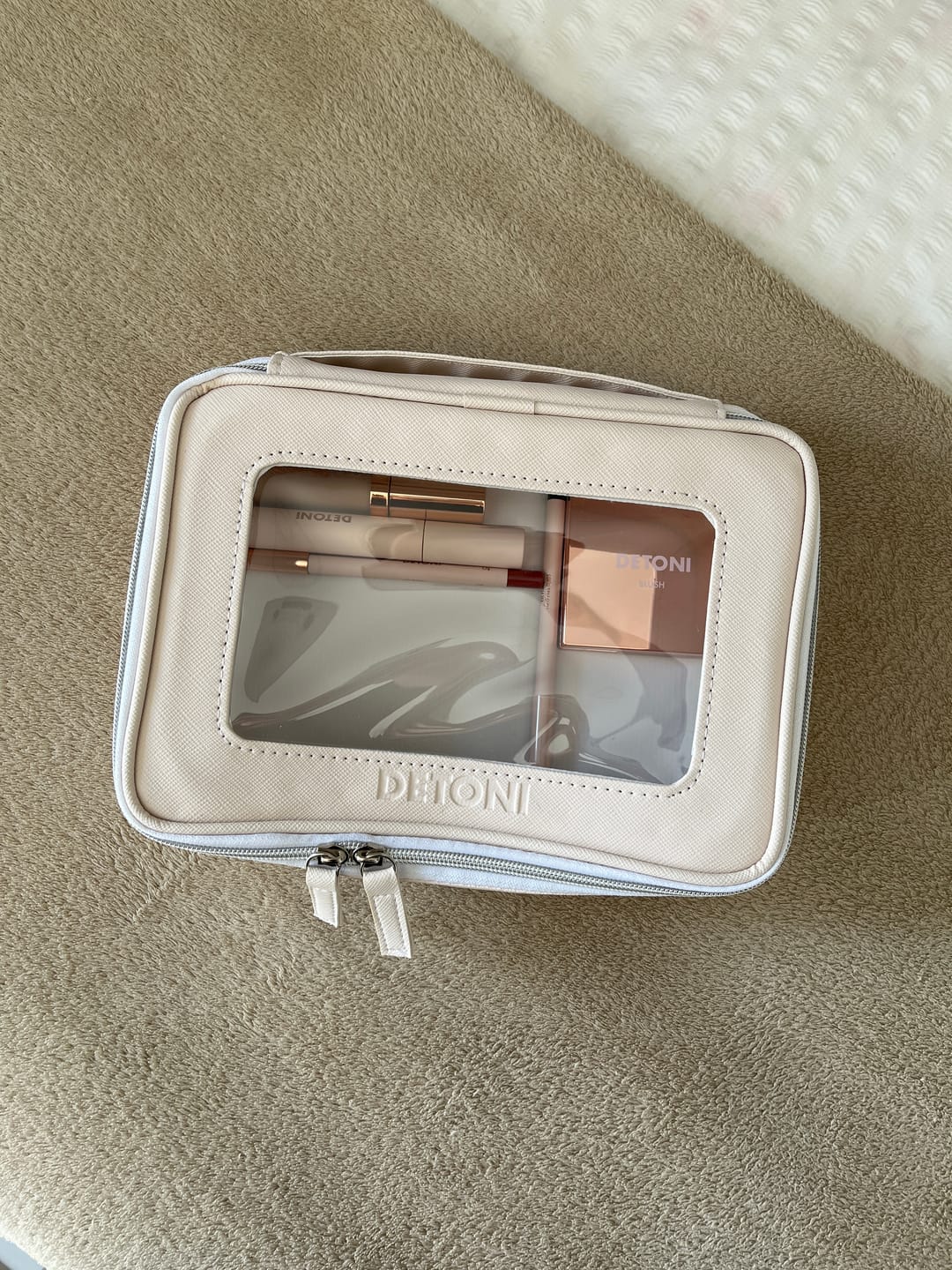 Customer photo review of BEAUTY BAG DETONI