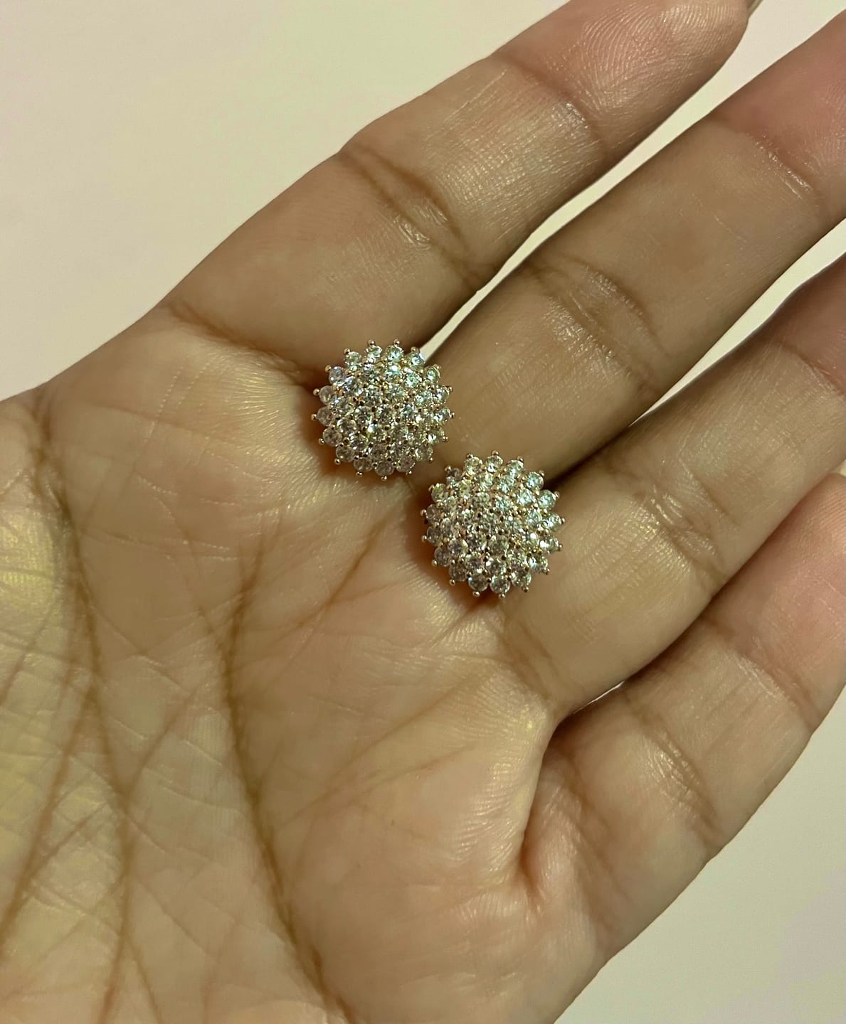 Customer photo review of Aretes de Acero Girasol🌻