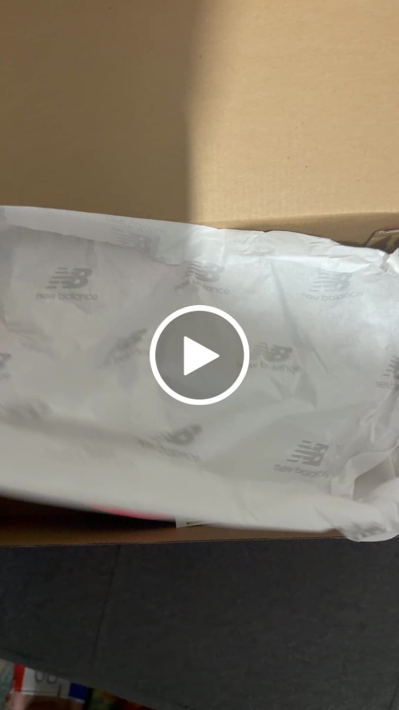 Customer video review of New Balance FuelCell SuperComp Elite v5 Hombre Tangerine Heat White Peach