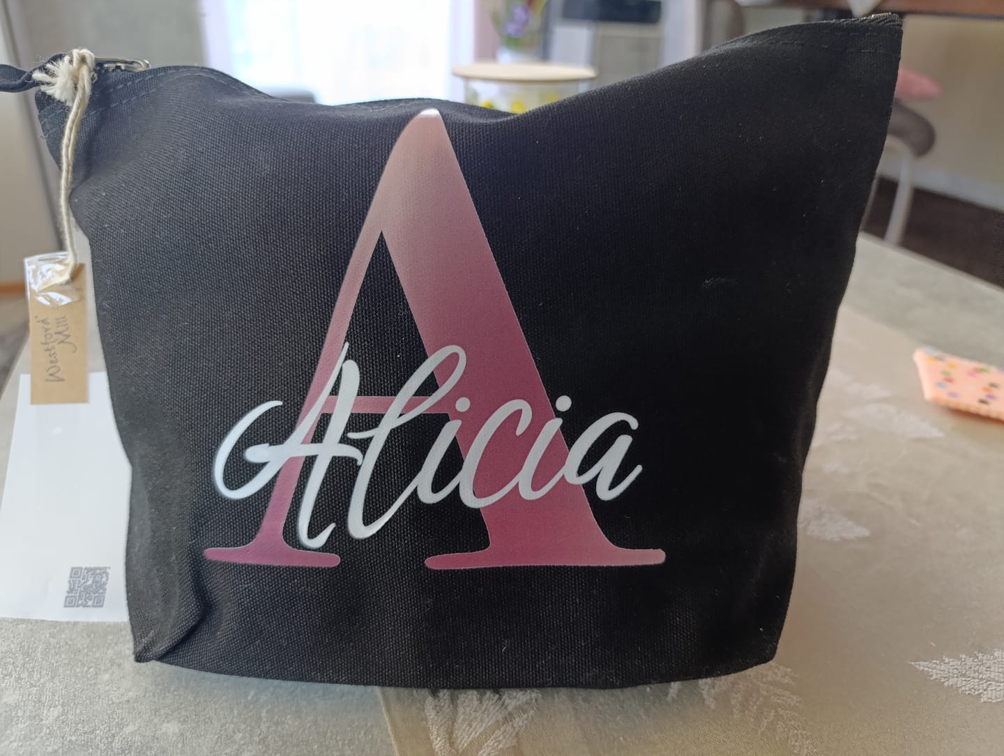Customer photo review of Initiale - Individuelle Kosmetiktasche