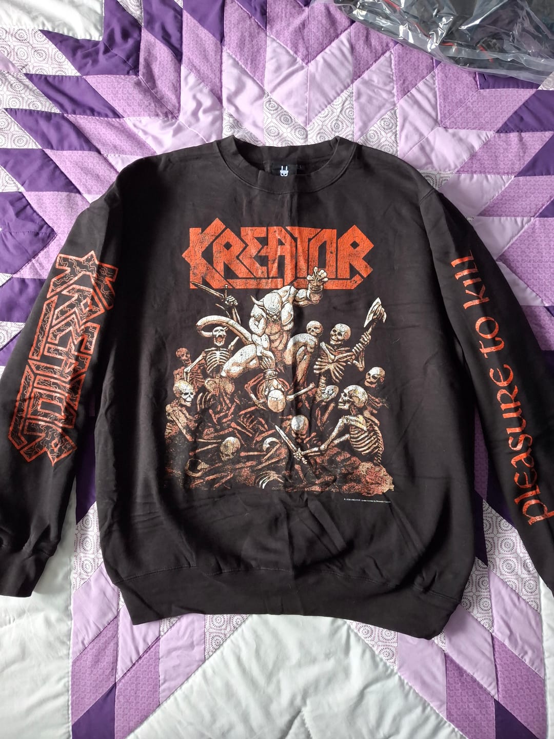 Customer photo review of Kreator - Pleasure To Kill - Crewneck Sweater