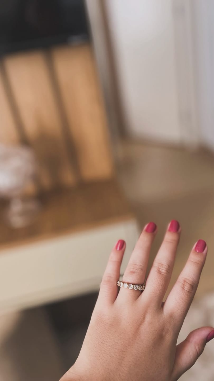 Customer photo review of Anel Riviera Classic Banhado em Ouro 18k