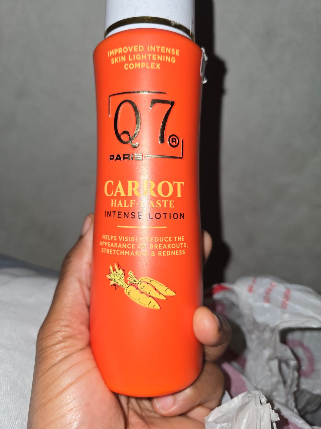 Customer photo review of Q7Paris Carrot HCaste Intense Skin Lightening Complex Lotion - 300ml