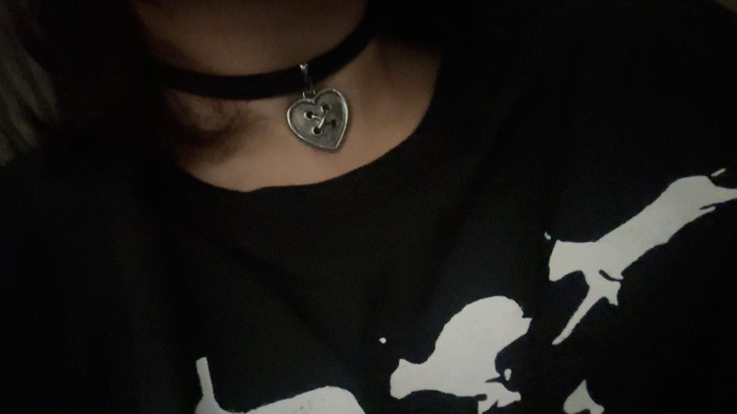 Customer photo review of Amour Choker