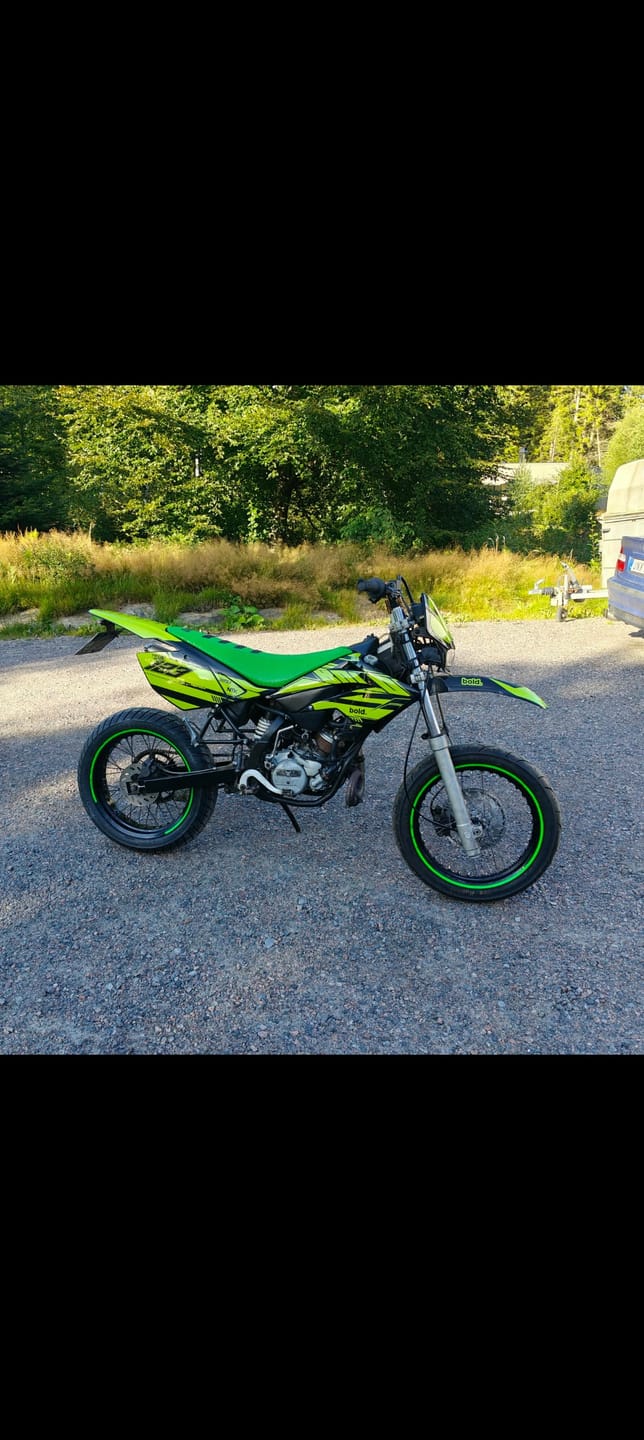 Customer photo review of NTK V3 - Graphics kit
