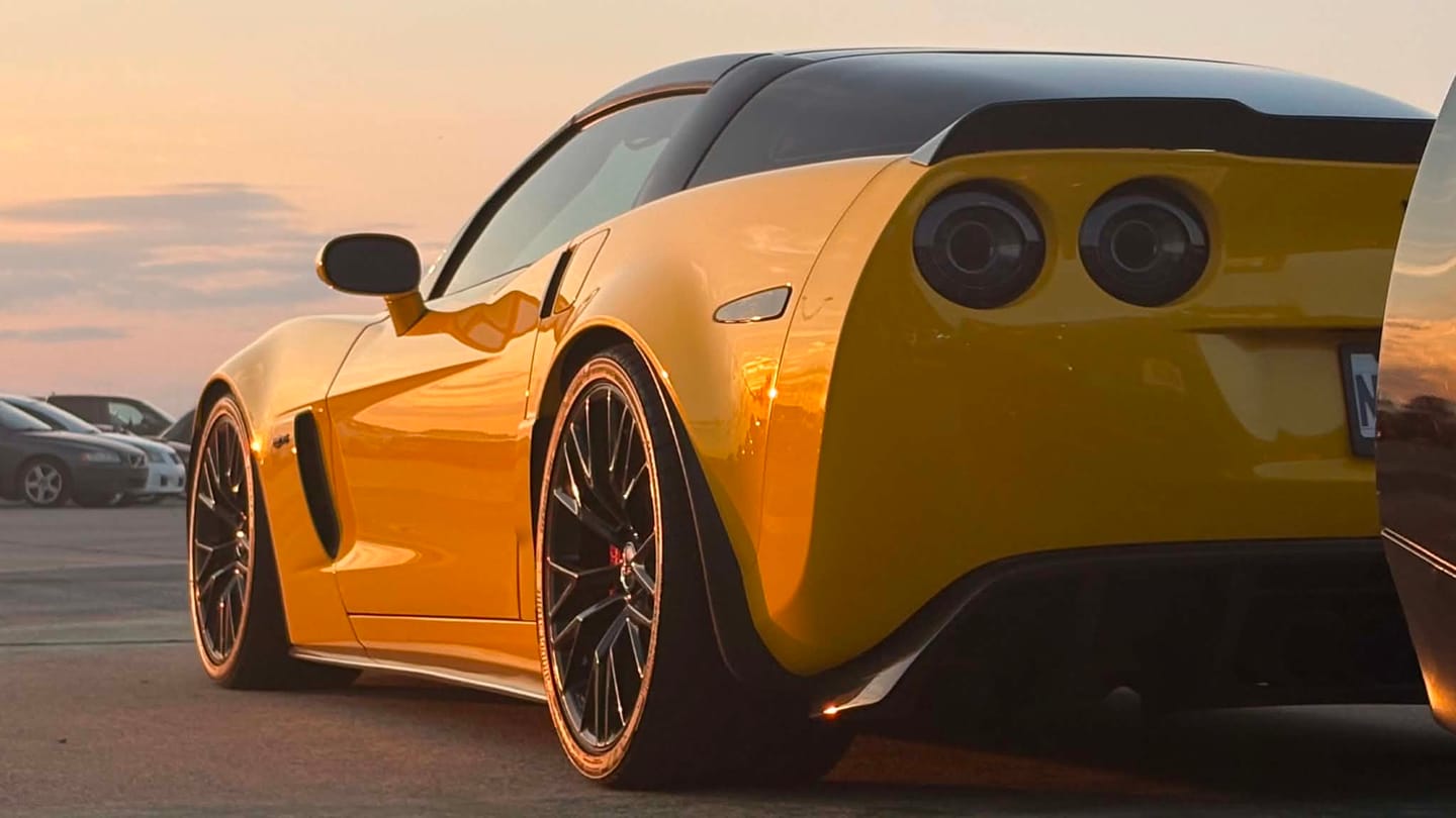 Customer photo review of Corvette C6 ZR1 Extended Rear Trunk Spoiler