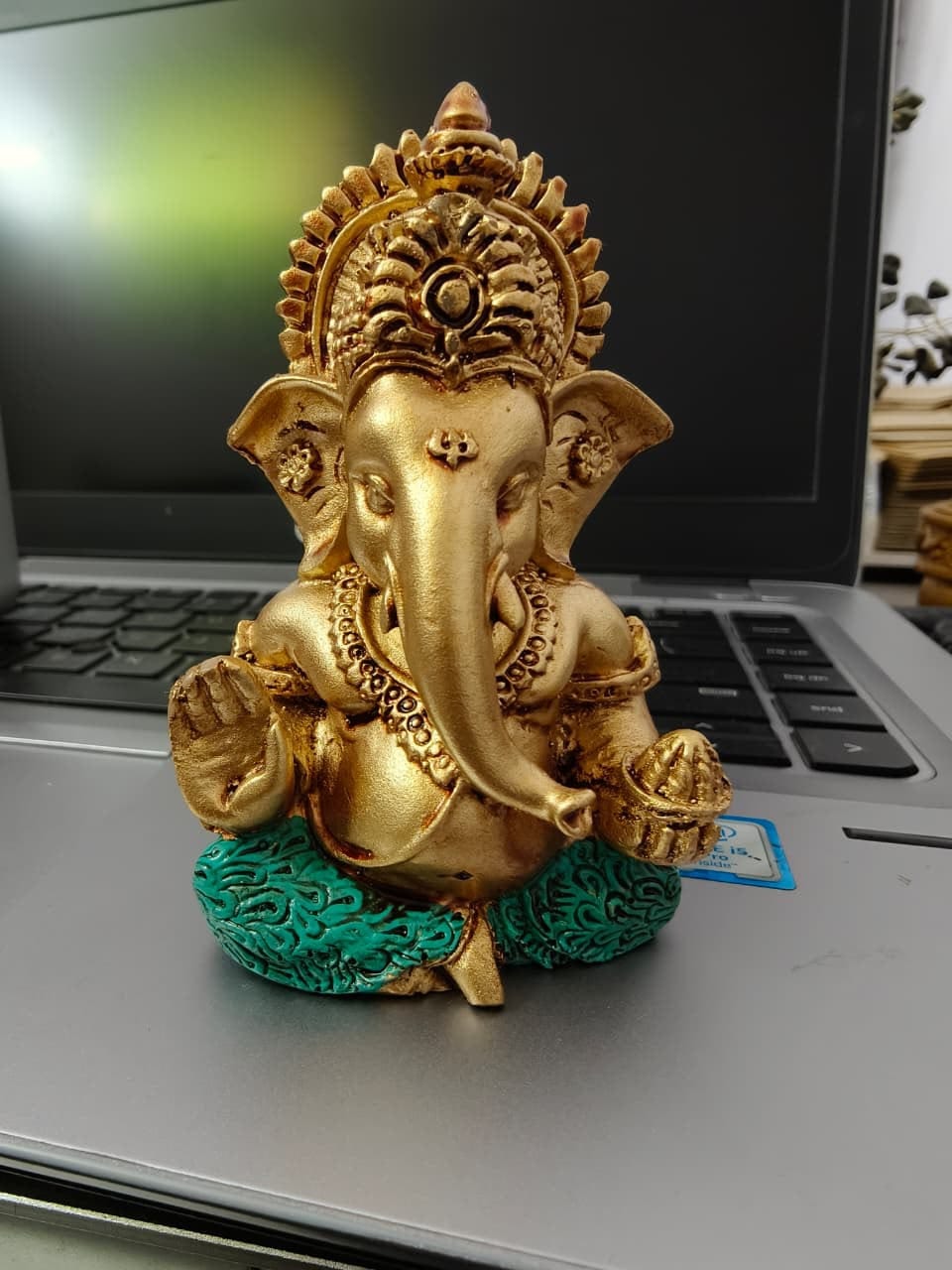 Customer photo review of Shree Ganesha™ Divine Blessings Idol – Premium Gold Finish (Pack of 2)