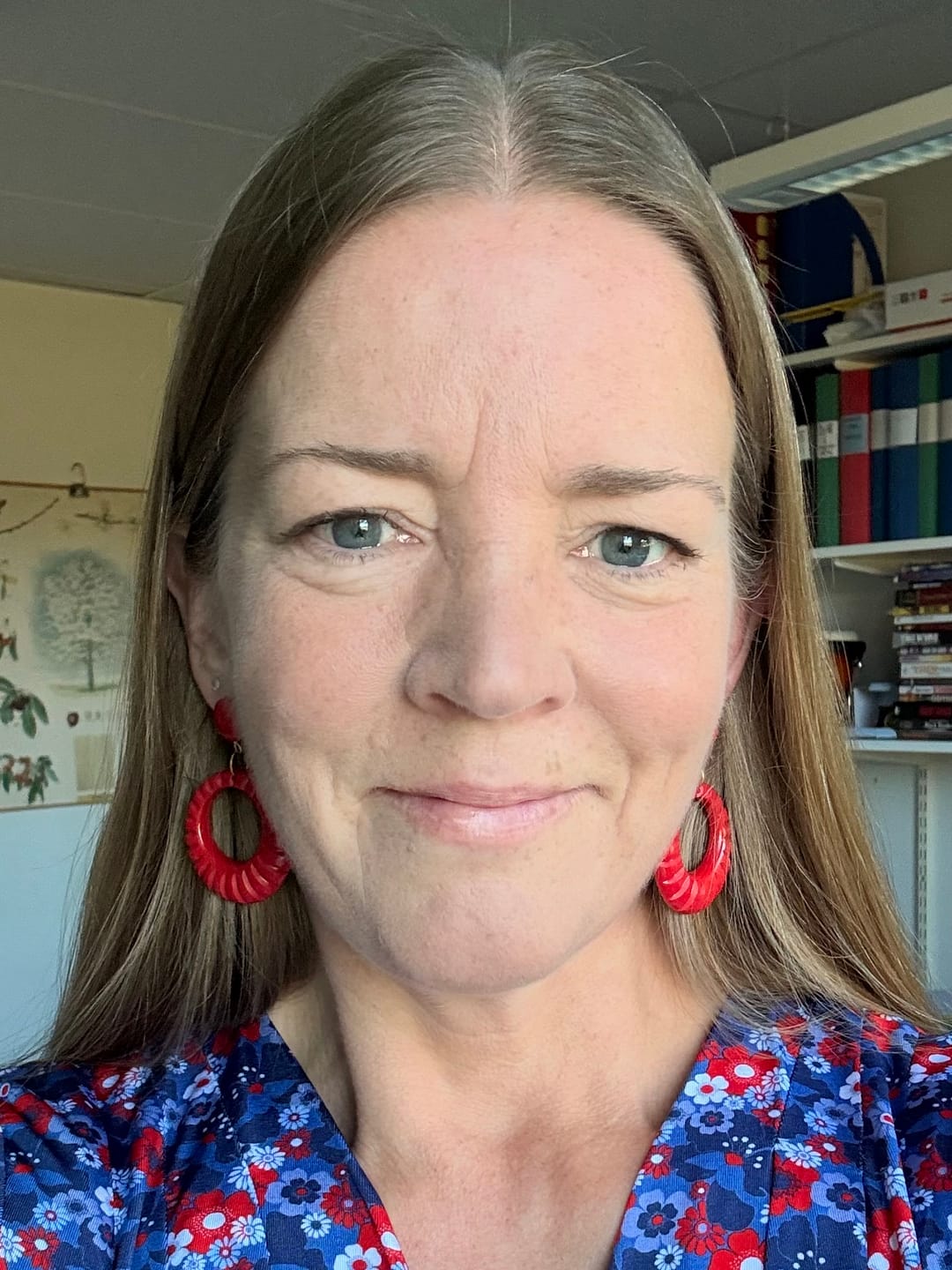 Customer photo review of Hoop øreringe i 1950'er stil med mønster - lys gul