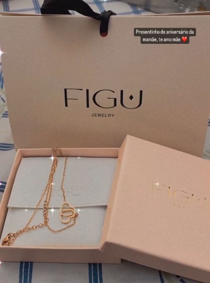 Customer photo review of Caixa De Embrulho Para Oferta