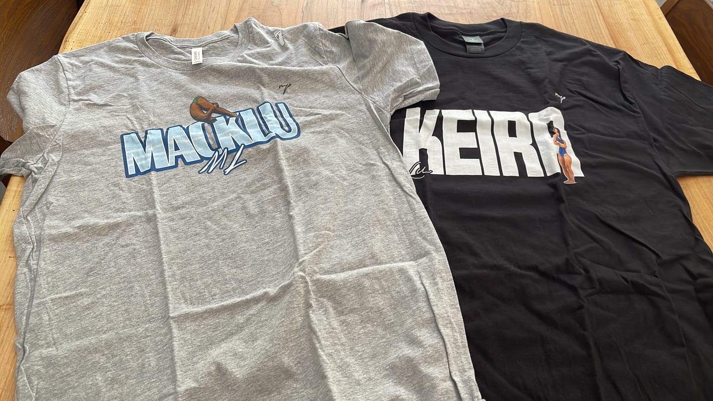 Customer photo review of Keira Lu Vintage Tee