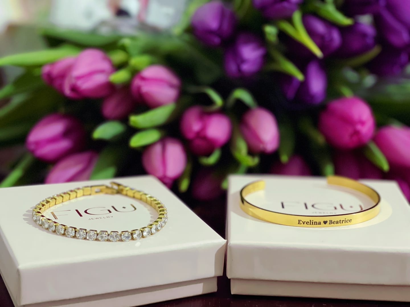 Customer photo review of Pulseira Ava