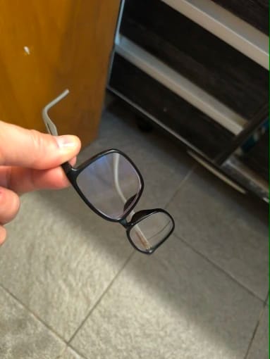 Customer photo review of Sport Ultra-Light Anti-Blue Light Progressive Glasses