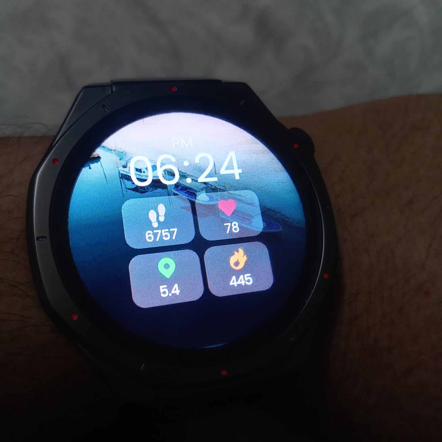 Customer photo review of Smartwatch Reloj Kronos Odyssey STF Pantalla IPS 1.52" Resistencia al agua IP67