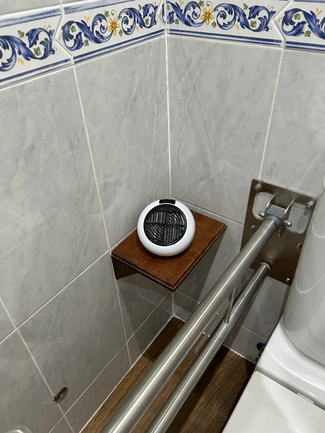 Customer photo review of minicalefactor termocerámico portatil