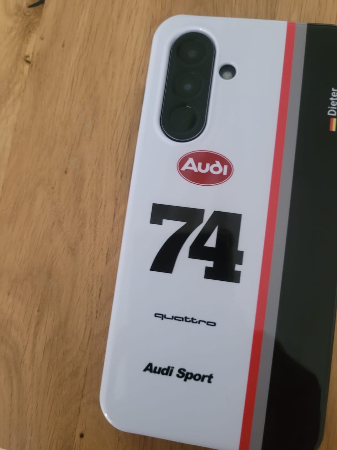 Customer photo review of Audi Quattro S1 E2 Pikes Peak Livery - Individuelle Premium Hülle für Samsung