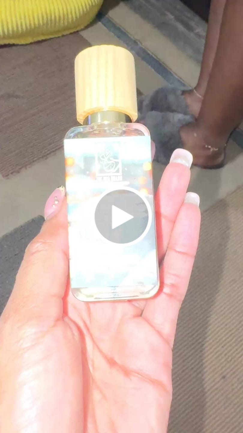 Customer video review of Frosty Cashmere