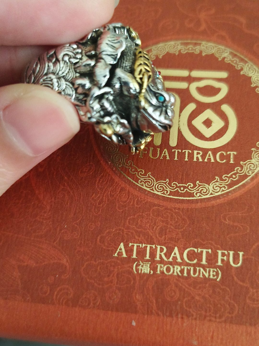 Customer photo review of FuAttract Wealth Luck & Blessings Golden Toad Inlaid Vintage Ring