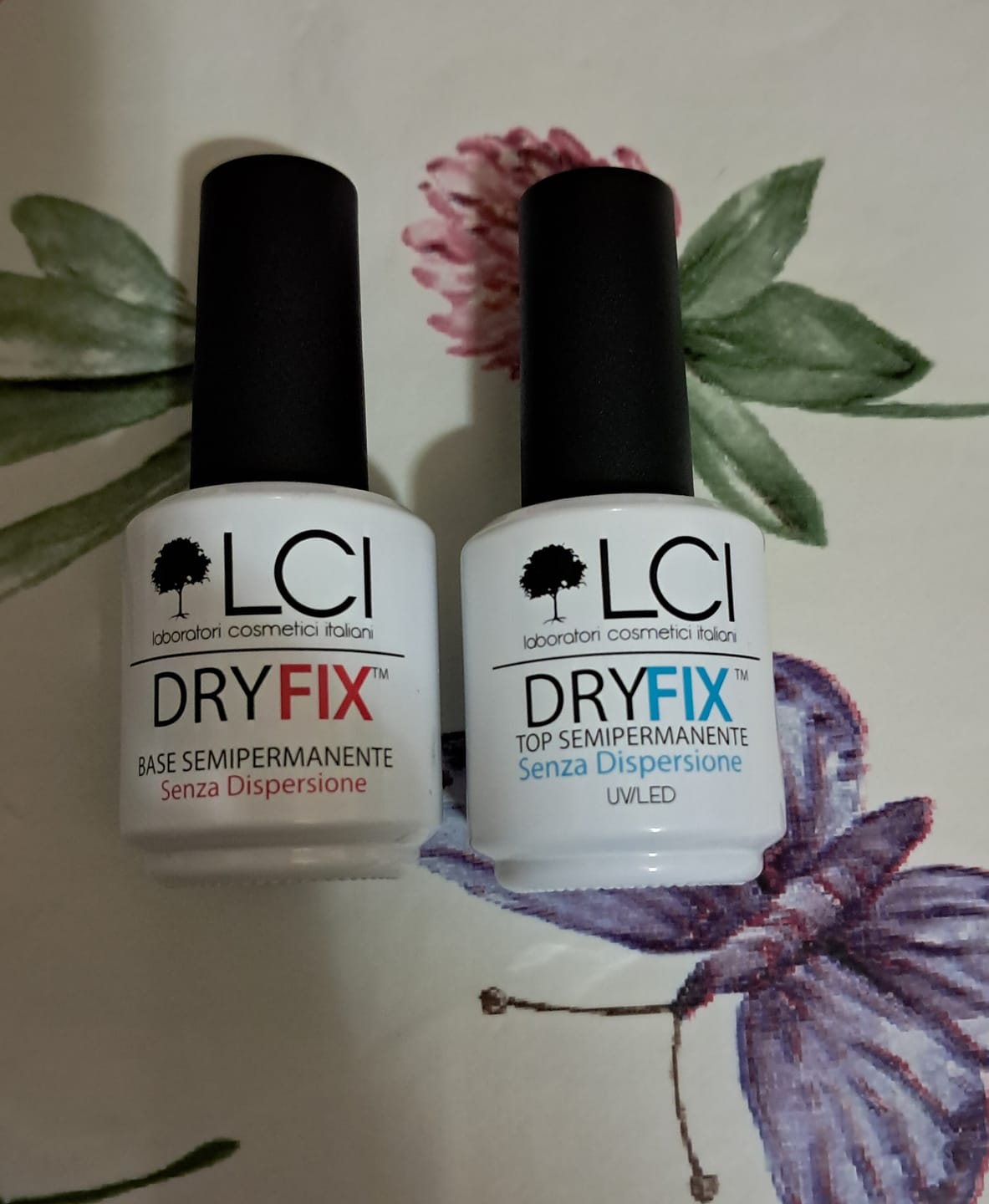 Customer photo review of LCI Combo Pack: Base Coat DryFix 10 ml + Top Coat DryFix 10 ml