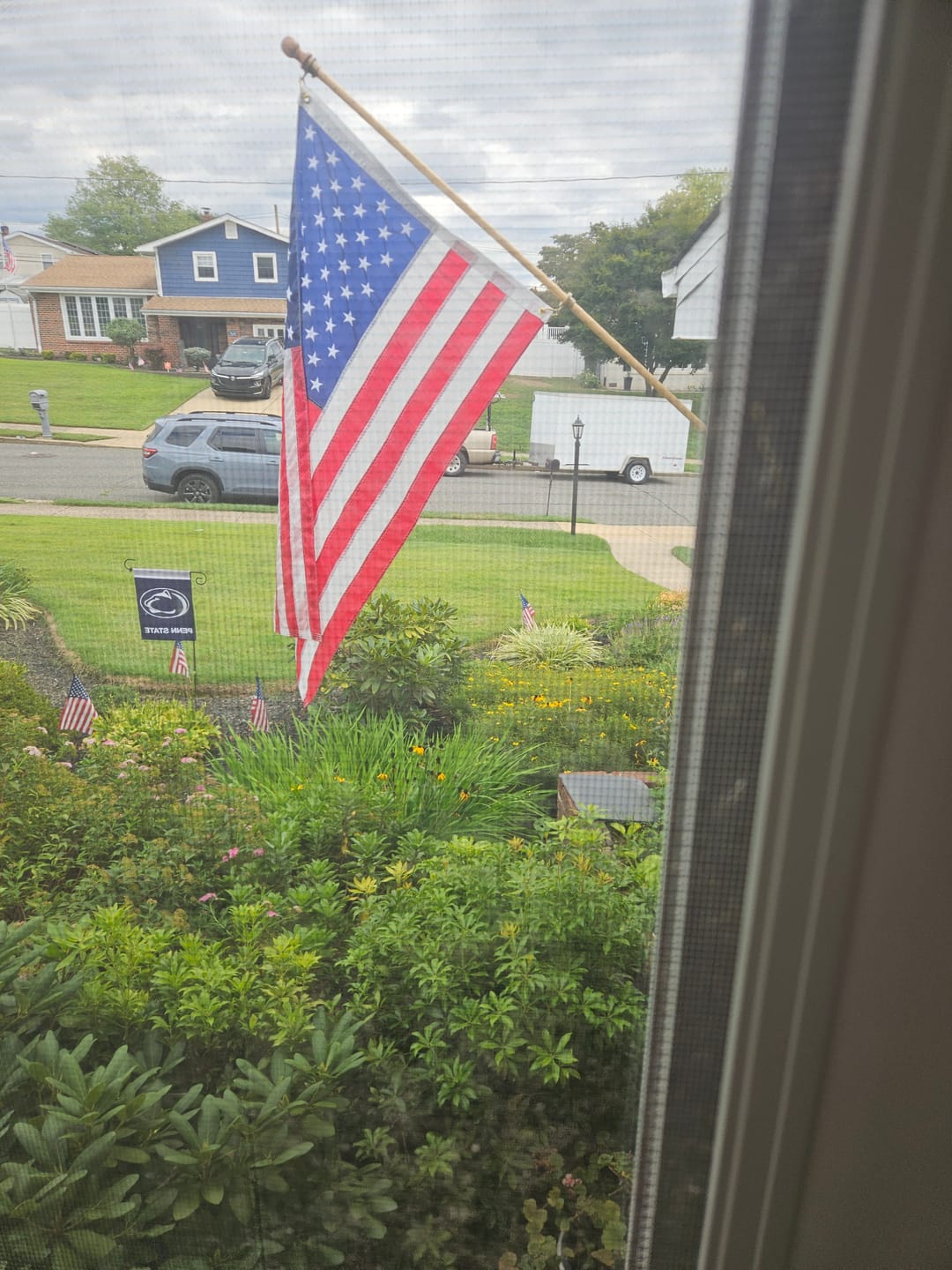 Customer photo review of 3' x 5' American Flag Set