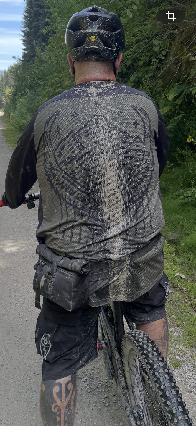 Customer photo review of Airborne | Long Sleeve | Flowteq™ Jersey