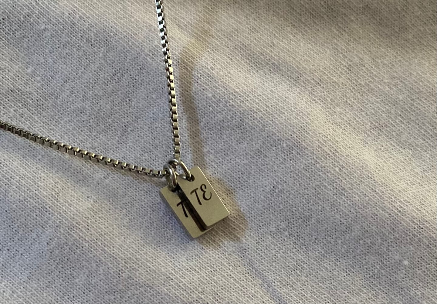 Customer photo review of Collar Plaquitas Mini Personalizado