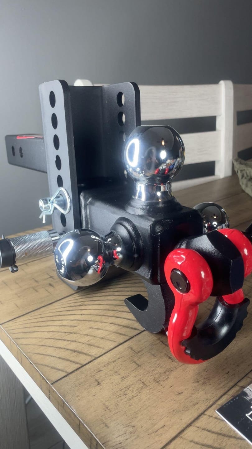 Customer photo review of TYT Adjustable Tri-Ball Hitch for 2″ Receiver – Up to 10K GTW