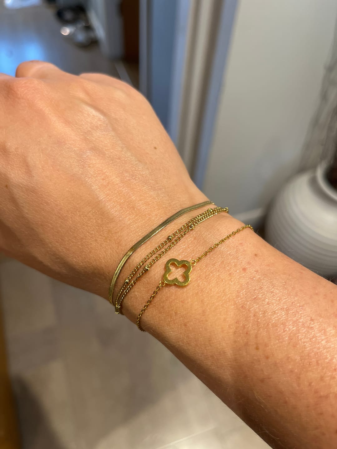 Customer photo review of Classic Clover Bracelet