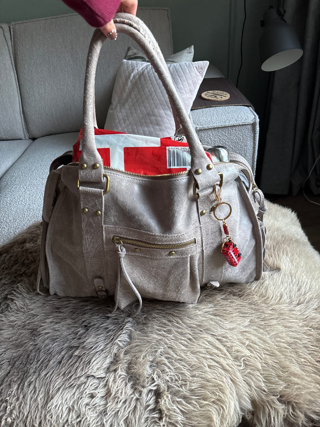 Customer photo review of It girl bag taupe