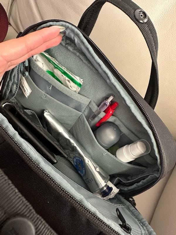 Customer photo review of Subterra Crossbody Torbica L