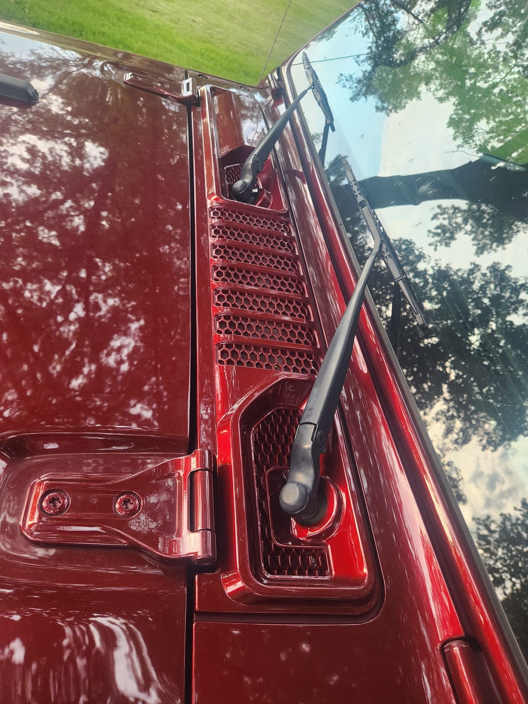 Customer photo review of Cowl Wiper Panel Painted OE Color (Fits JL/JT 2018-2026)