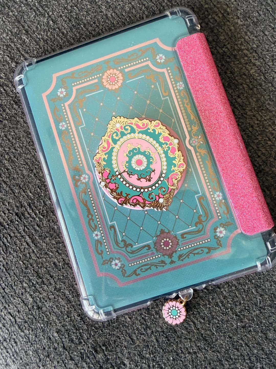 Customer photo review of Antoinette eReader Sticker Insert