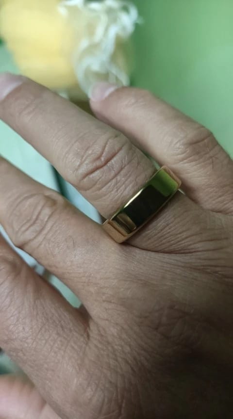 Customer photo review of Aura Ring