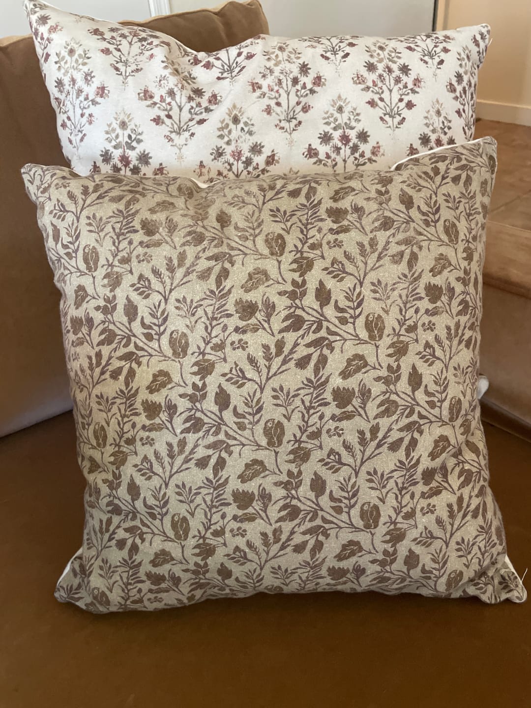 Customer photo review of Faye - 18" | 22"
