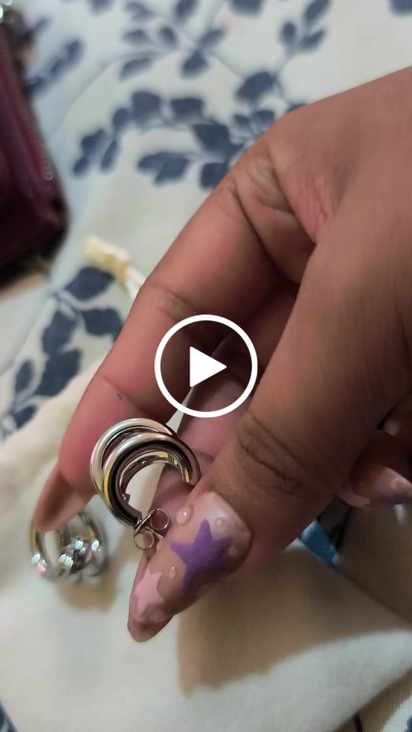 Customer video review of Aretes Triple hoop mini