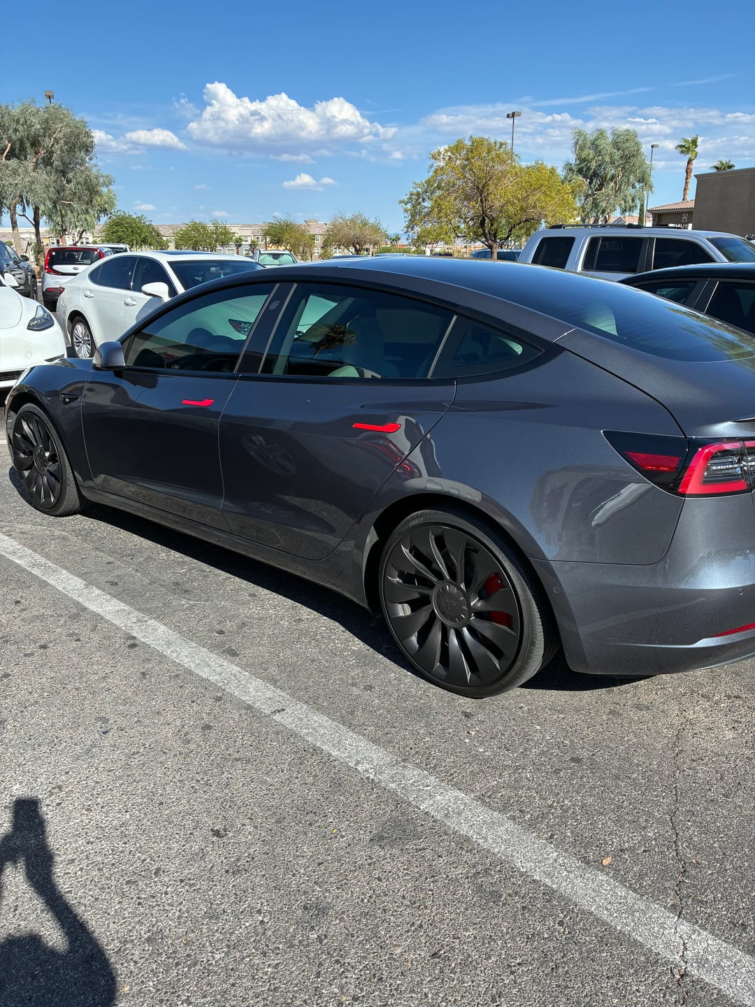 Customer photo review of 20" Helix 2.0 Wheels Aluminum Alloy Wheel Rim Protectors for Tesla Model Y Juniper 2025+