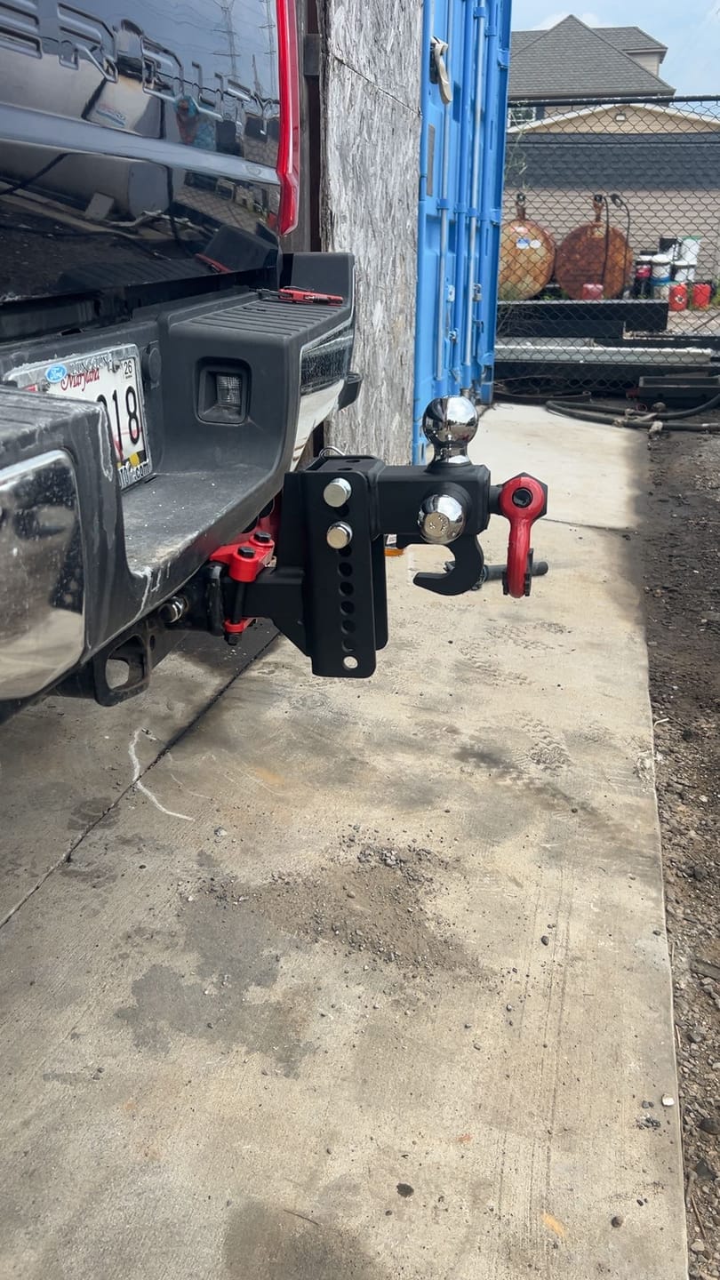 Customer photo review of TYT Adjustable Tri-Ball Hitch for 2″ Receiver – Up to 10K GTW
