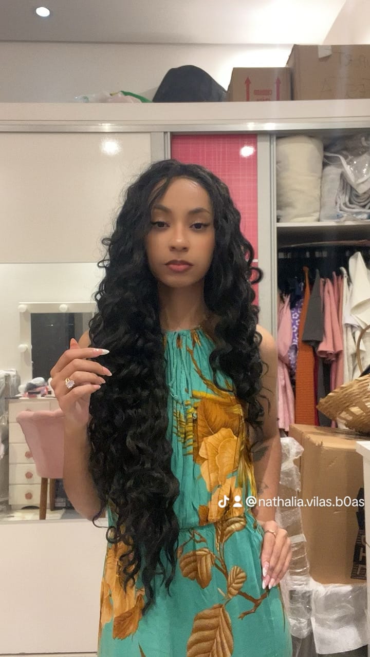 Customer photo review of Lace Front Tela HD Italia Castanho 4 Cacheada - Repartição Livre 13x4