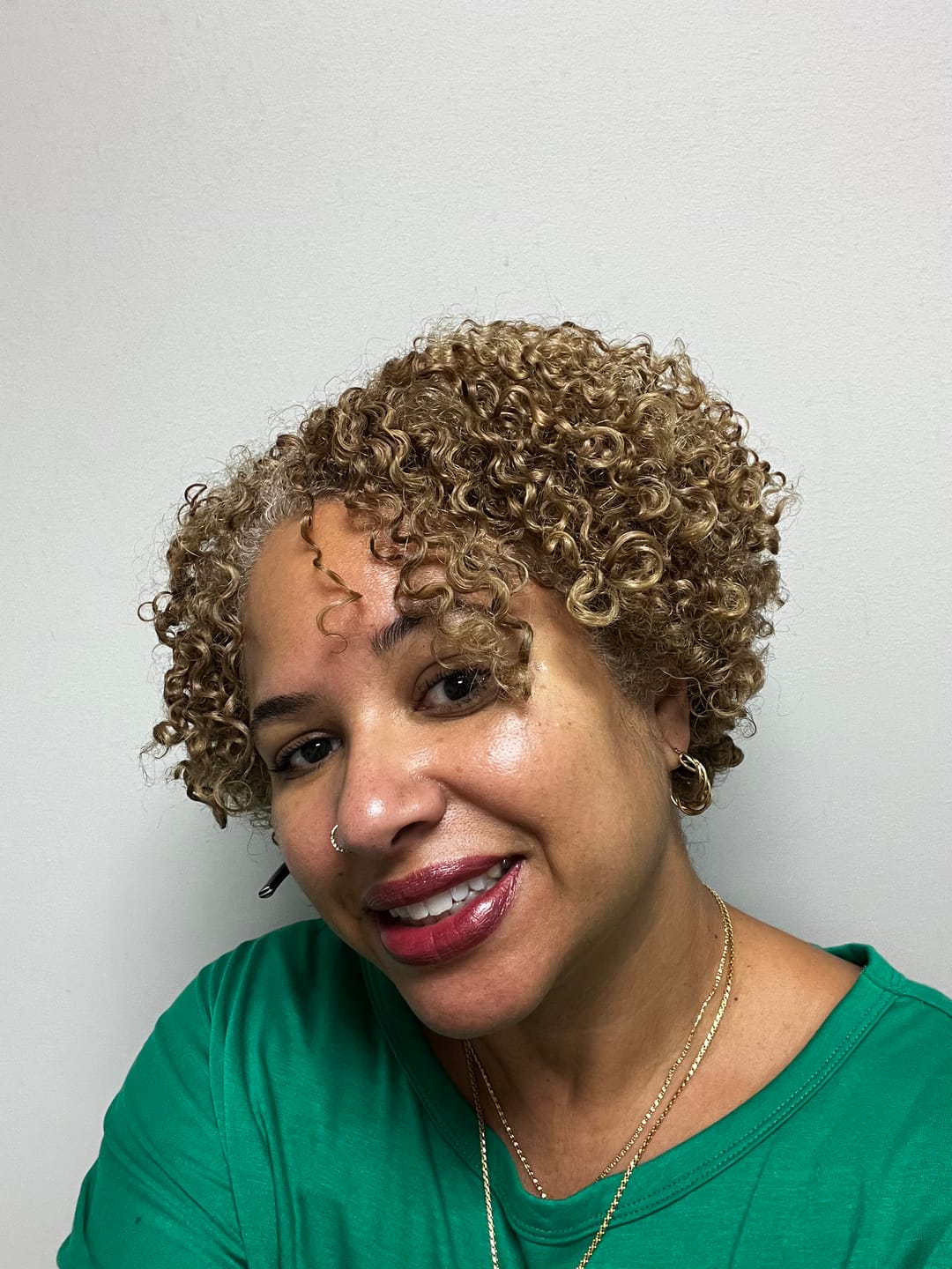 Customer photo review of Tropical Oasis Anti-Humidity Firm Hold Hair Gel