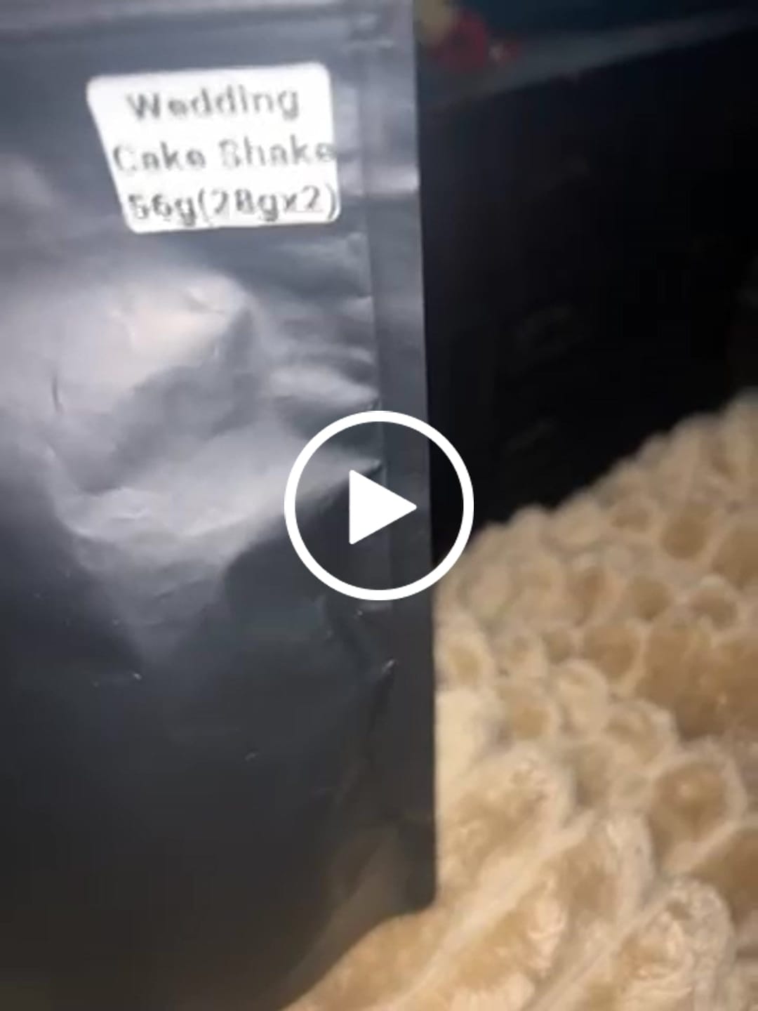 Customer video review of (BOGO)1oz Wedding Cake Shake - Garden I