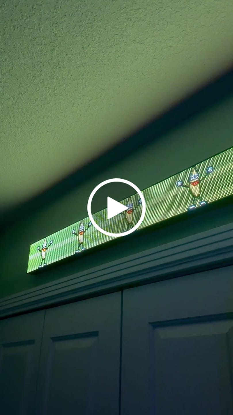 Customer video review of GLANCE Scroll
