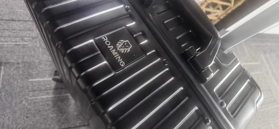 Customer photo review of Captain Full Aluminum Carry-On