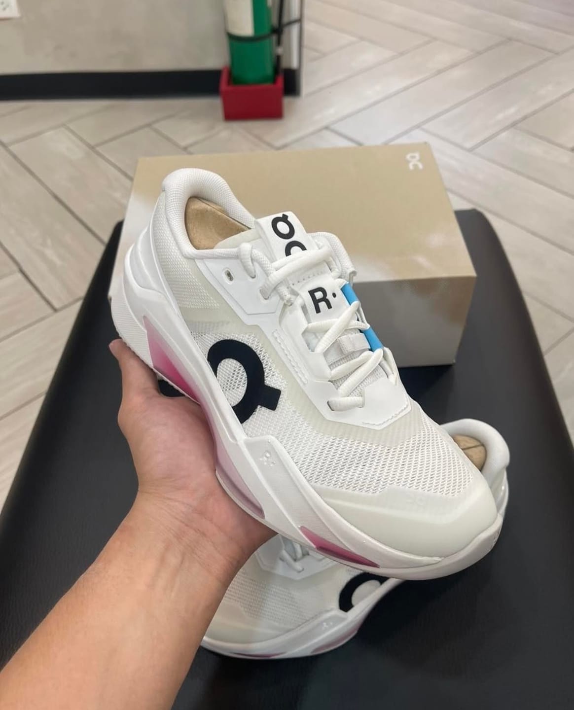 Customer photo review of Roger Pro Fire White | Pink - RFW