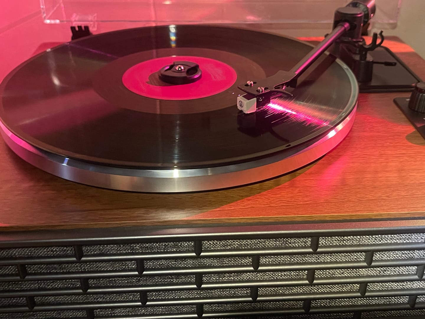 Customer photo review of XJ-H02 All-in-One Bluetooth Vinyl Turntable with Stereo Speakers